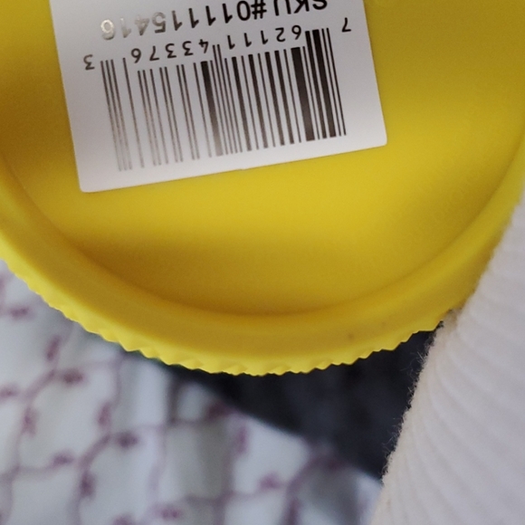 Starbucks Hawaii's cup collection - Picture 3 of 4